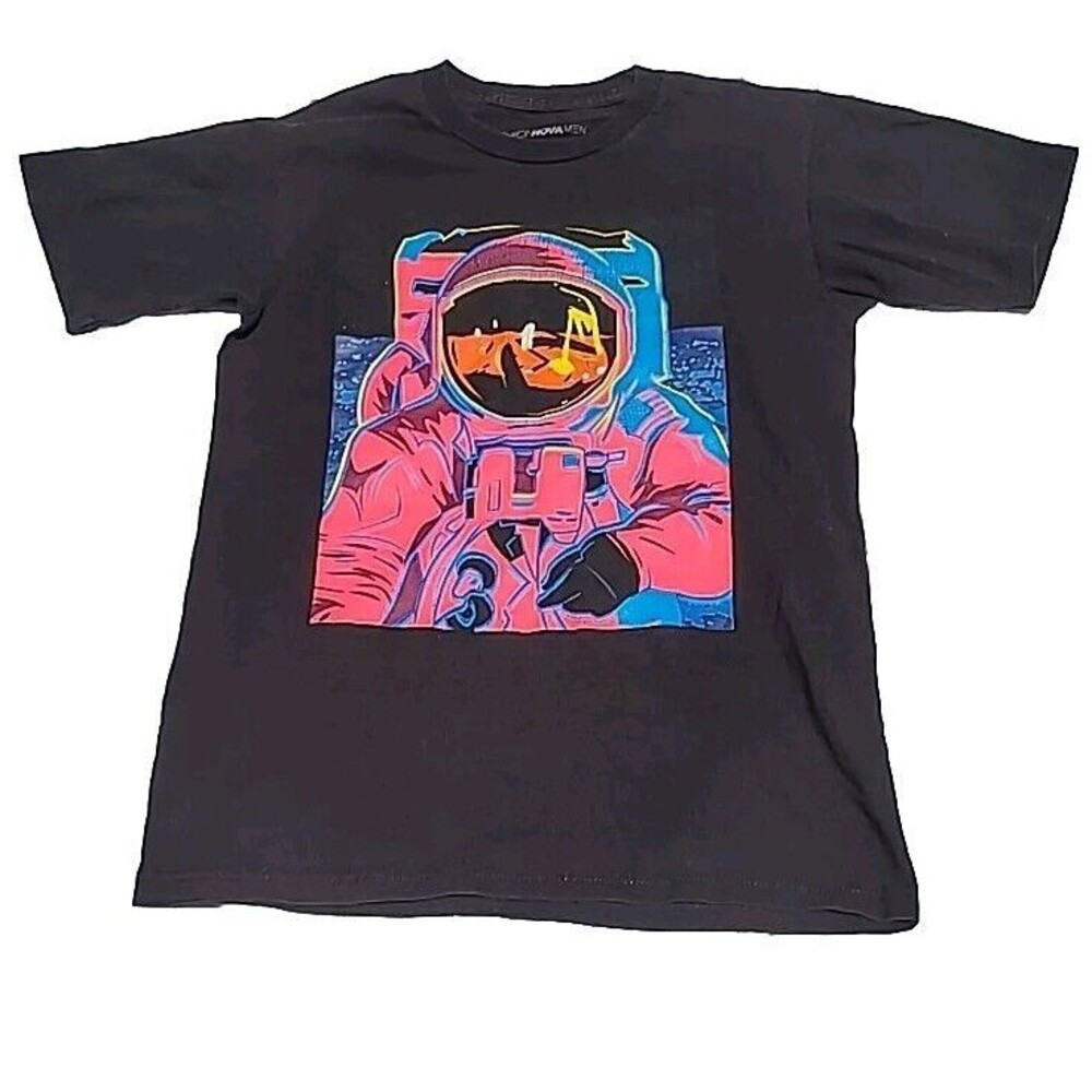 Fashion Nova Men's Astronaut Moon Walk T-Shirt Black S